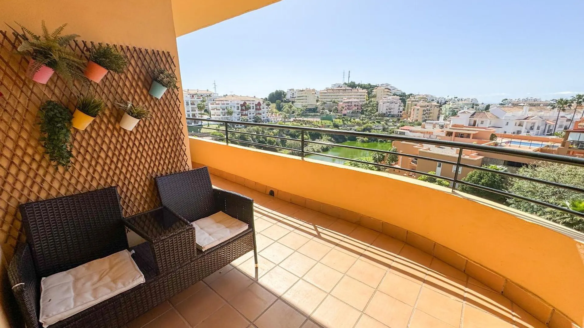Casa Diamante: Sunny 2Br/2Ba Apartment In Mijas