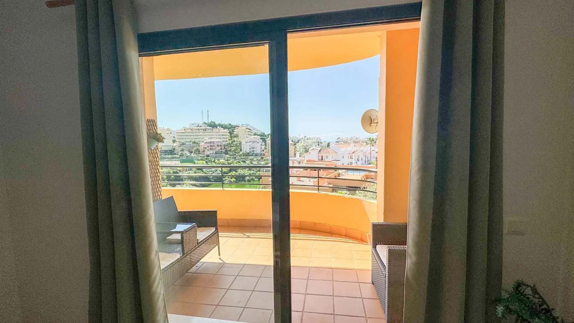 Casa Diamante: Sunny 2Br/2Ba Apartment In Mijas